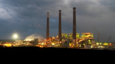 The coal-fired Jeffrey Energy Center near Emmett Township, Kansas. Credit: Wikicommons CC Bounzie66
