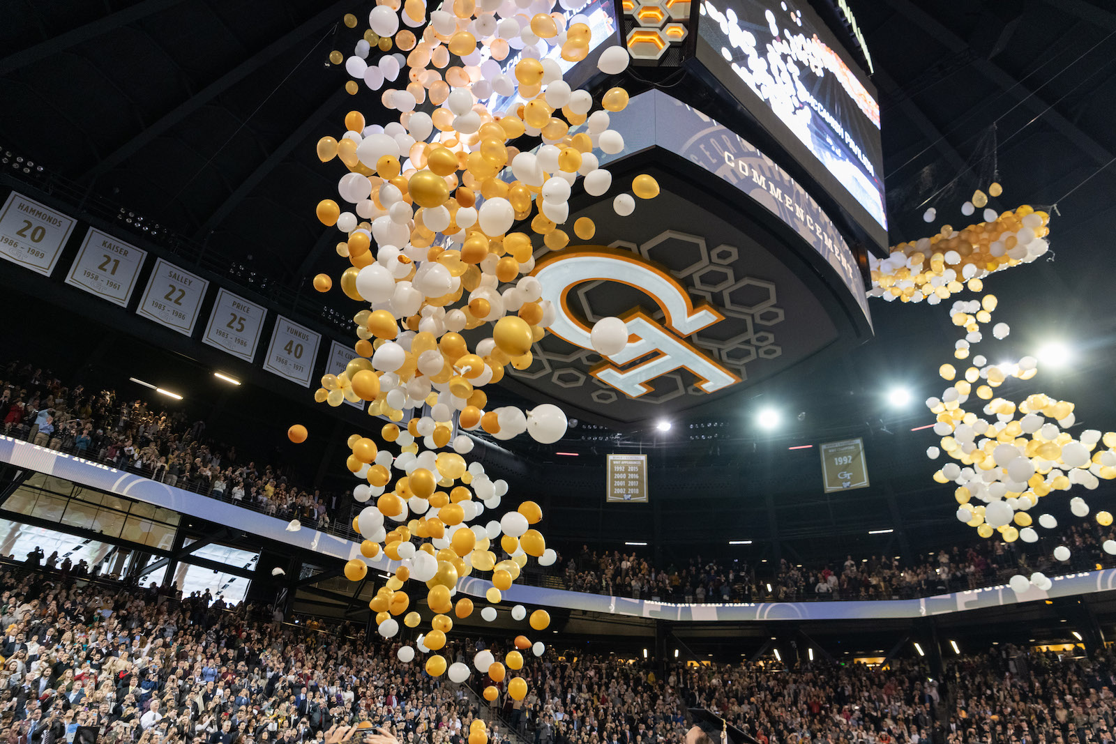 Balloon drop at Fall Commencement 2019
