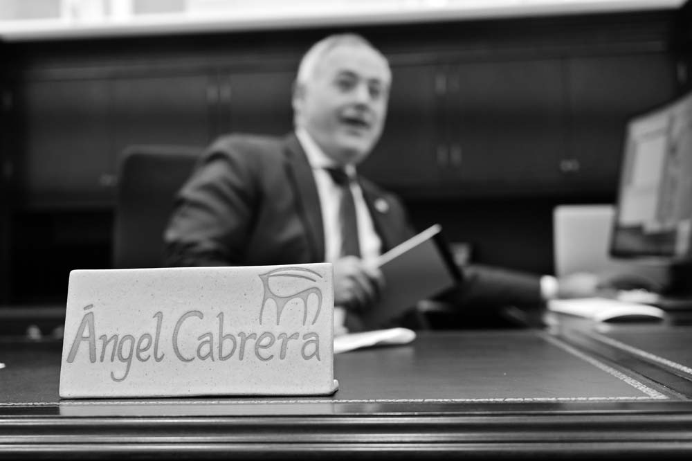 Closeup of the nameplate on President Cabrera's desk