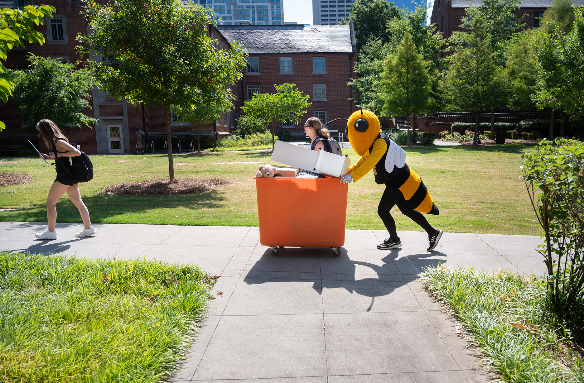 buzz helps with move-in