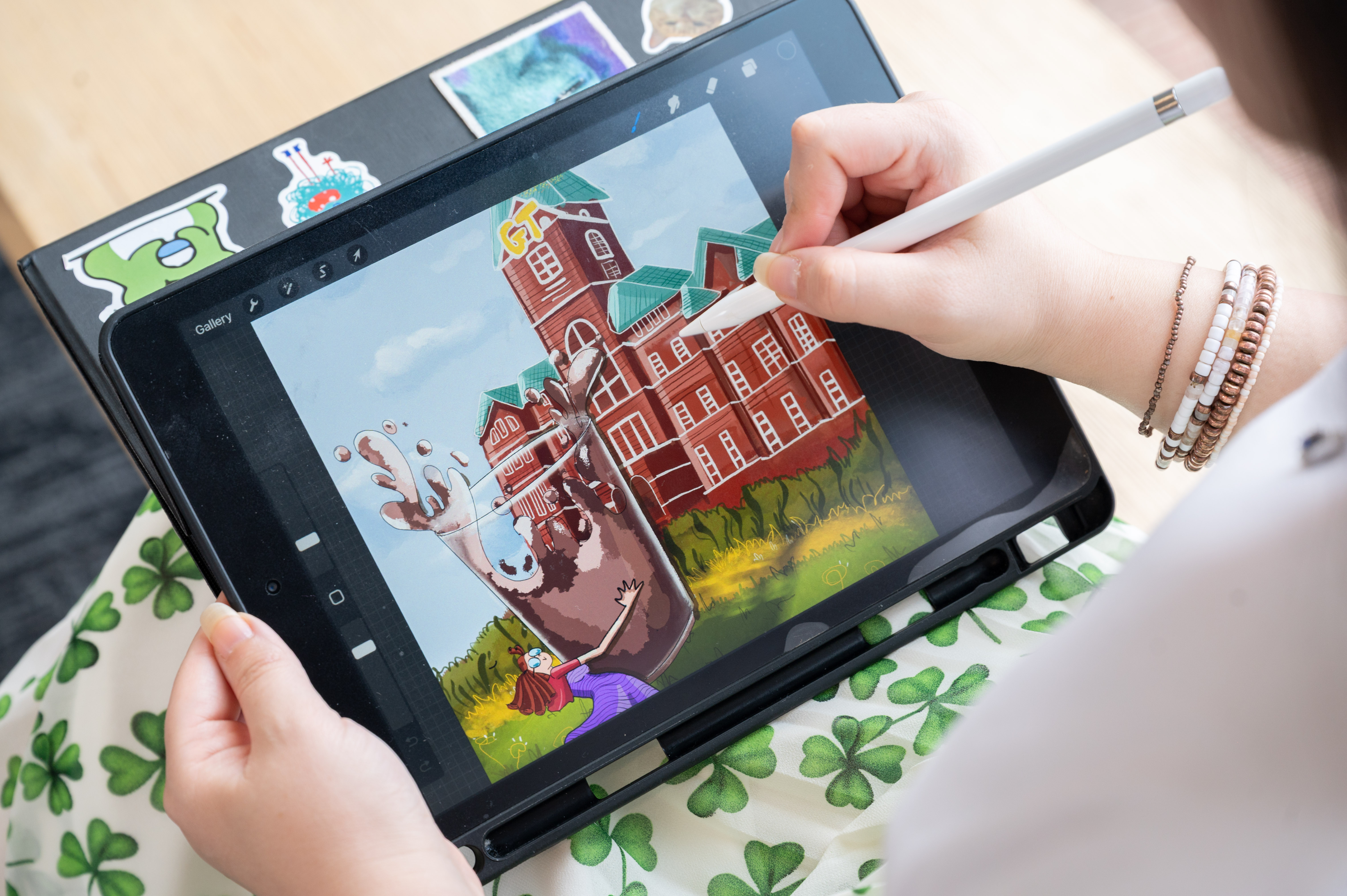 Shamim Shoomali sketching on her iPad.