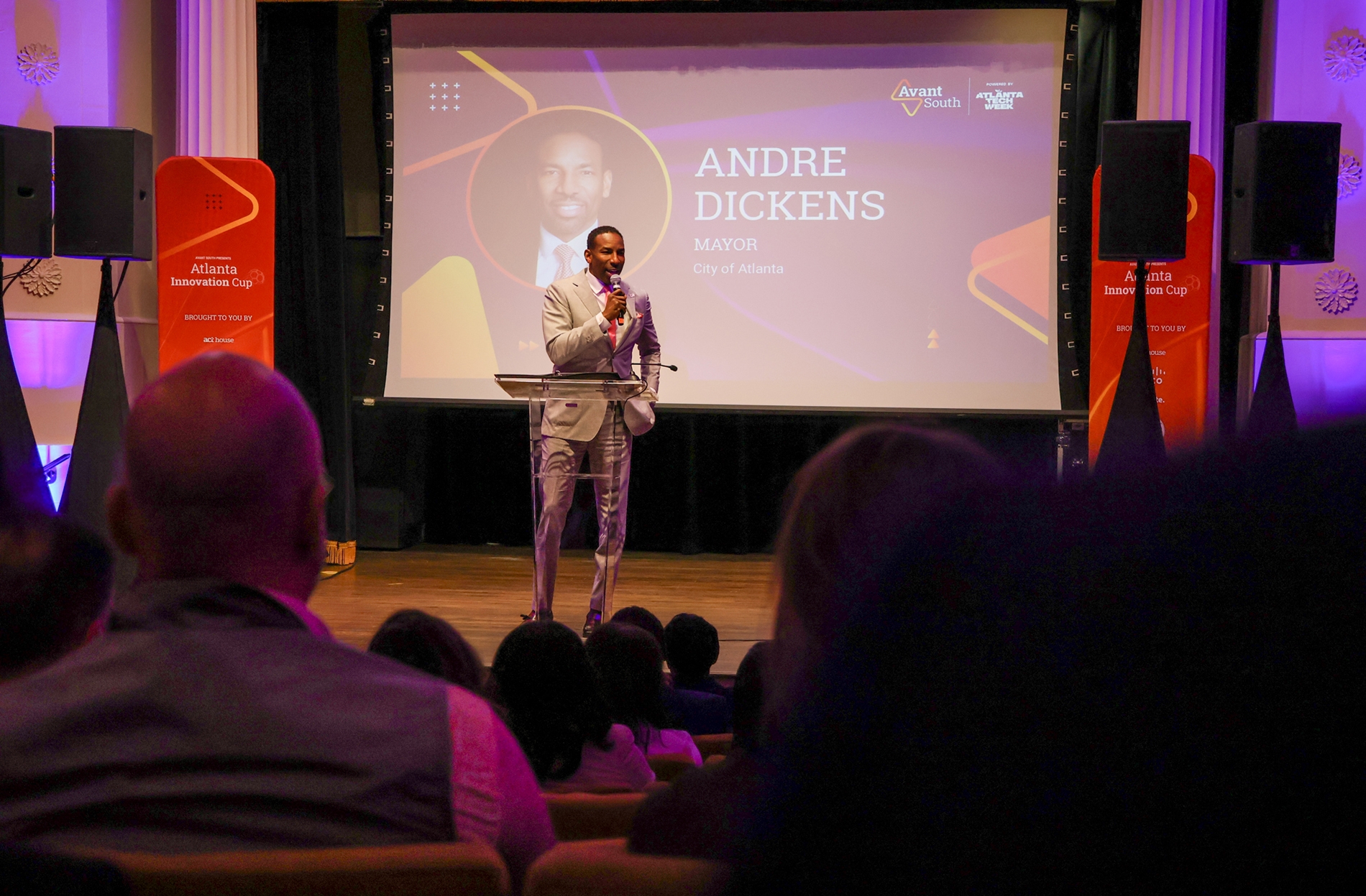 mayor andre dickens at avant south