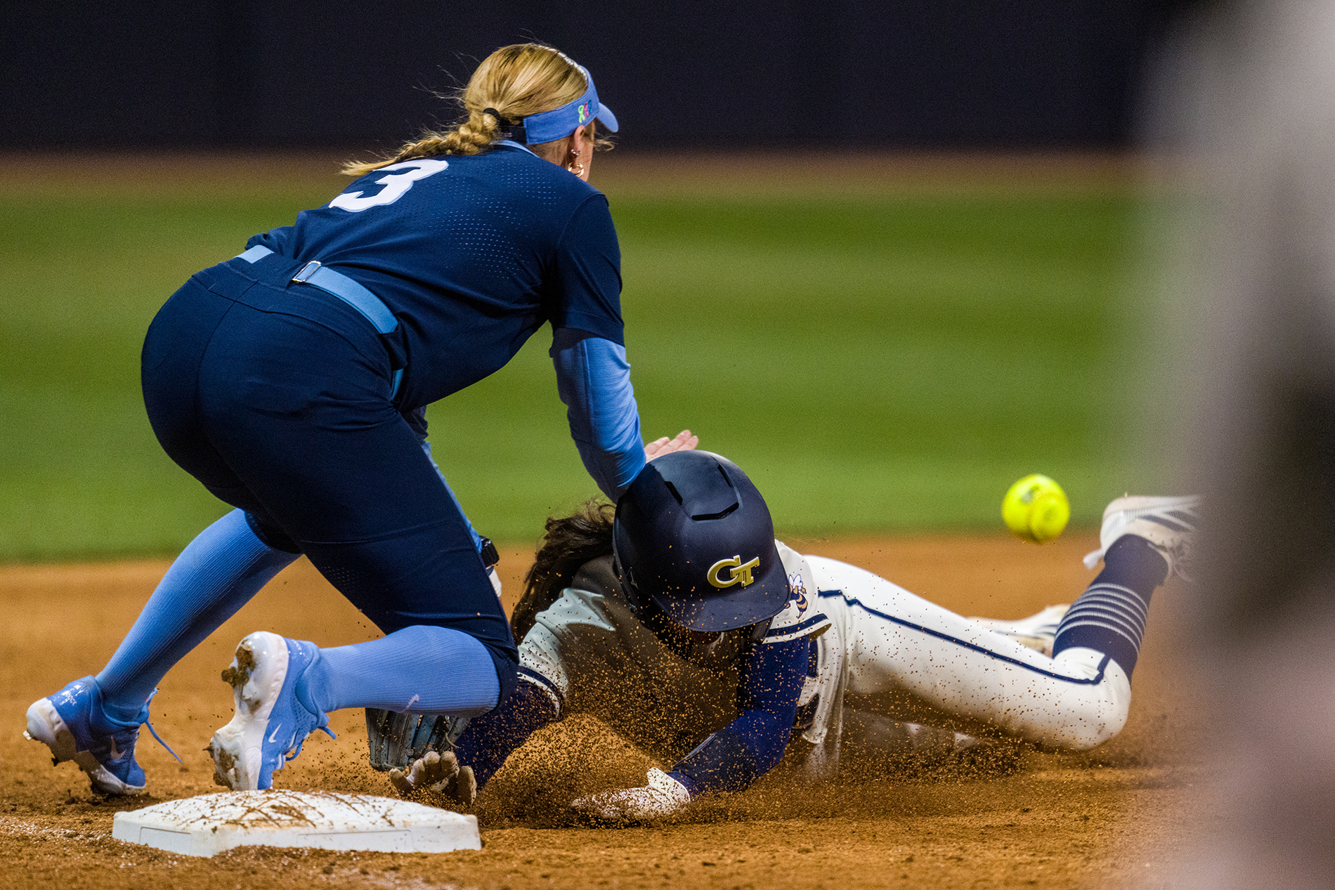 softball vs villanova