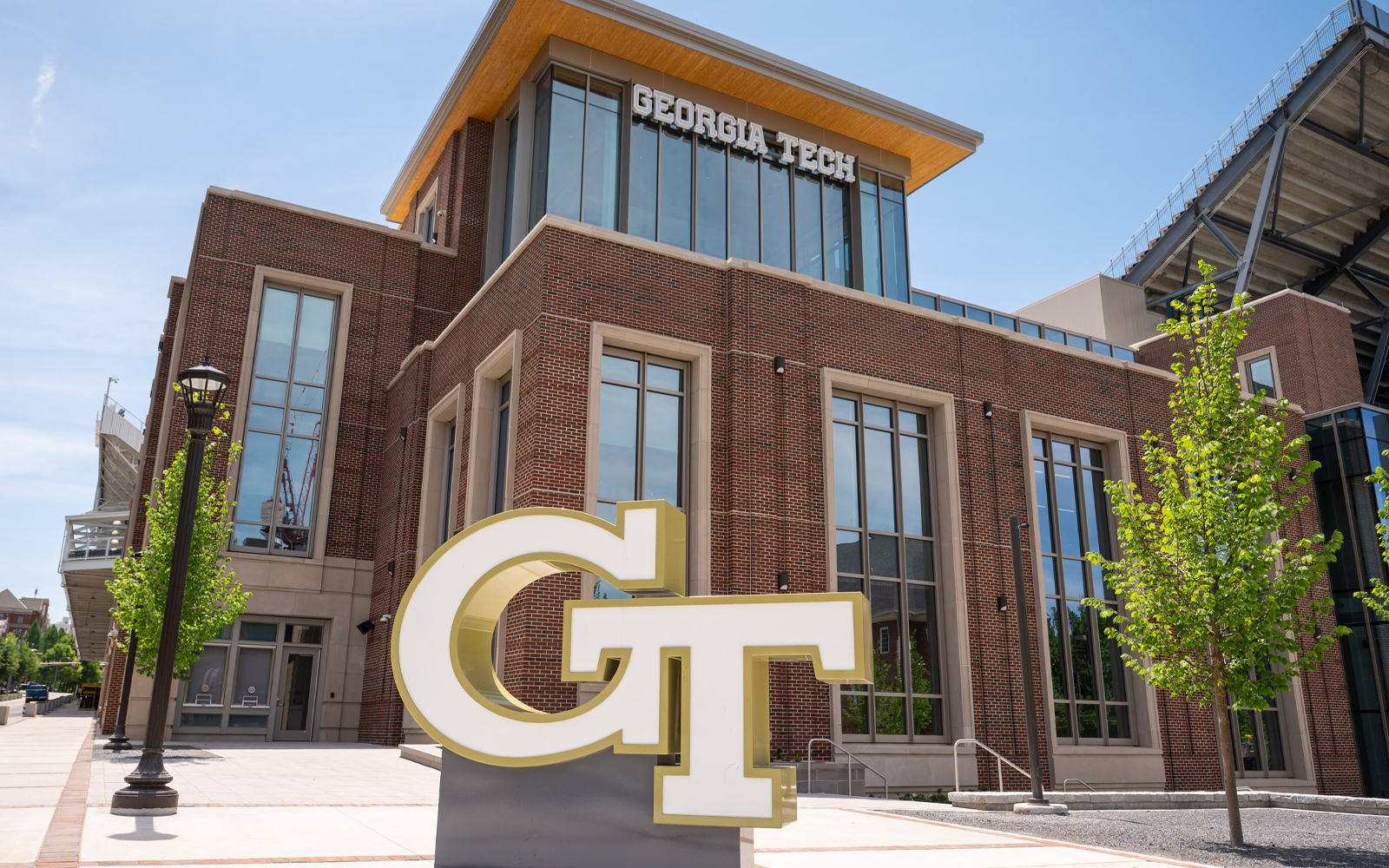 GT logo sign