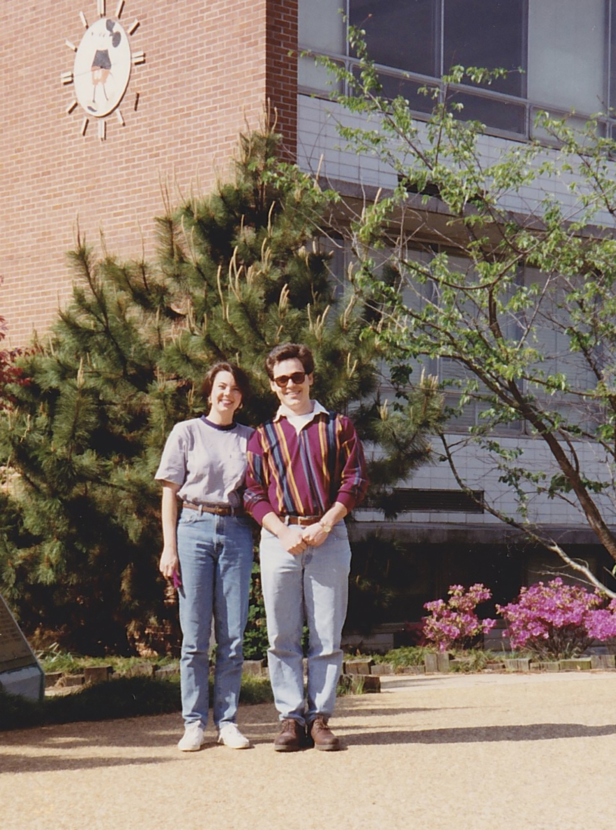 beth and ángel on campus