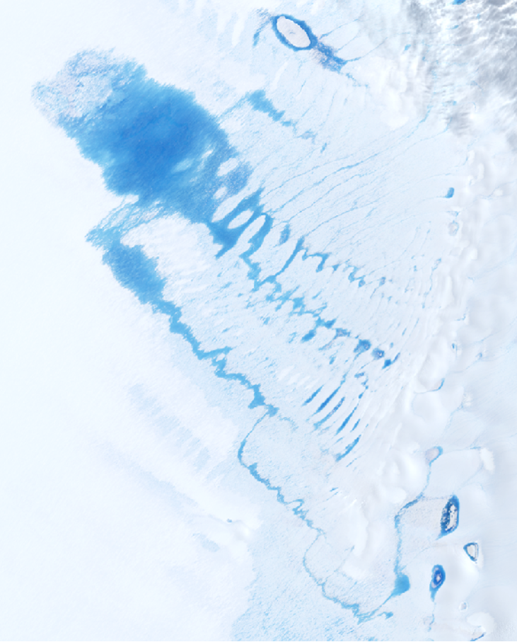  Meltwater lake in East Antarctica observed from the Landsat 8 satellite (Photo: USGS)