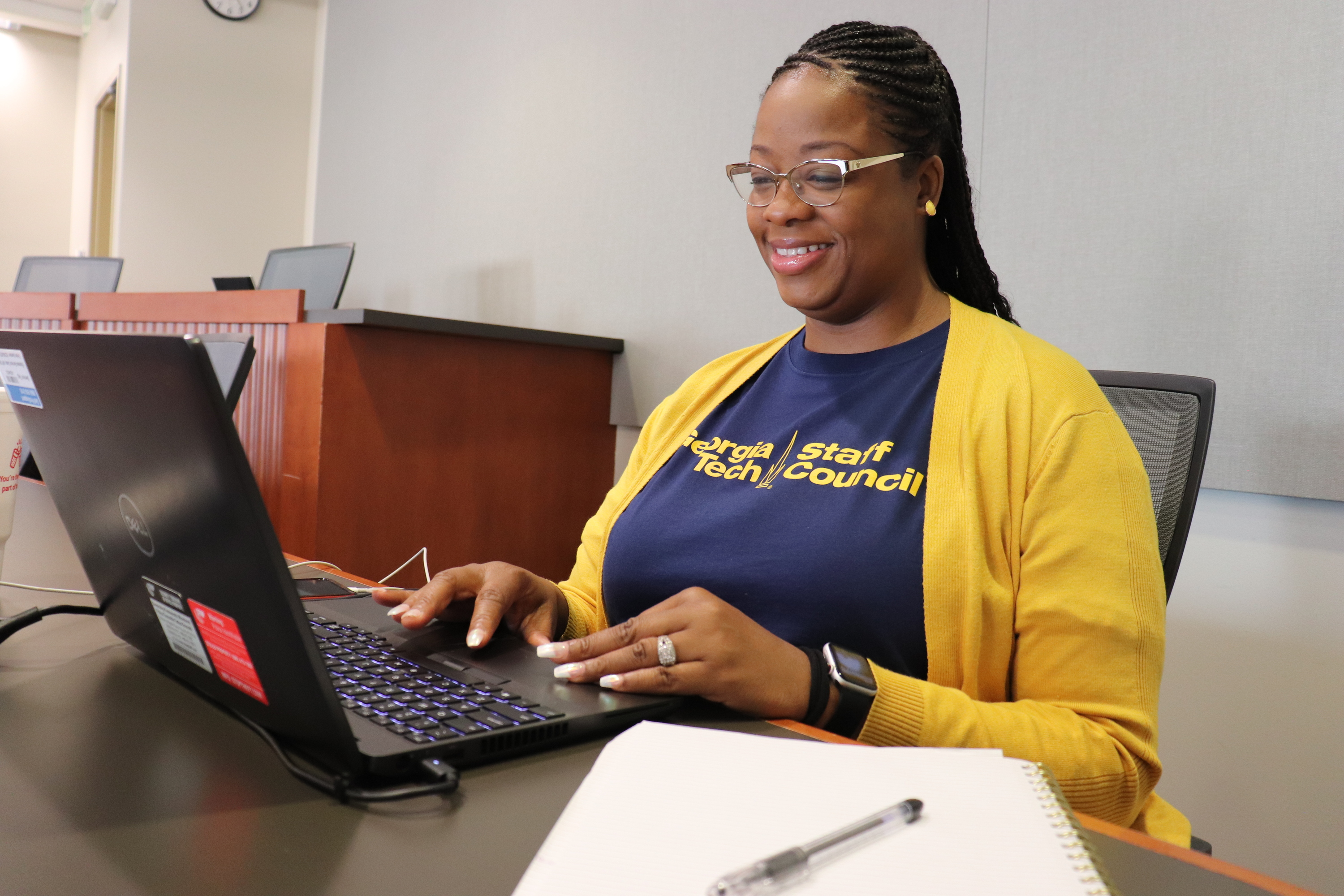 2021 Georgia Tech Staff Council Chair Quinae Ford prepares to welcome virtual attendees to the annual USG Staff Council Conference on Oct. 7.
