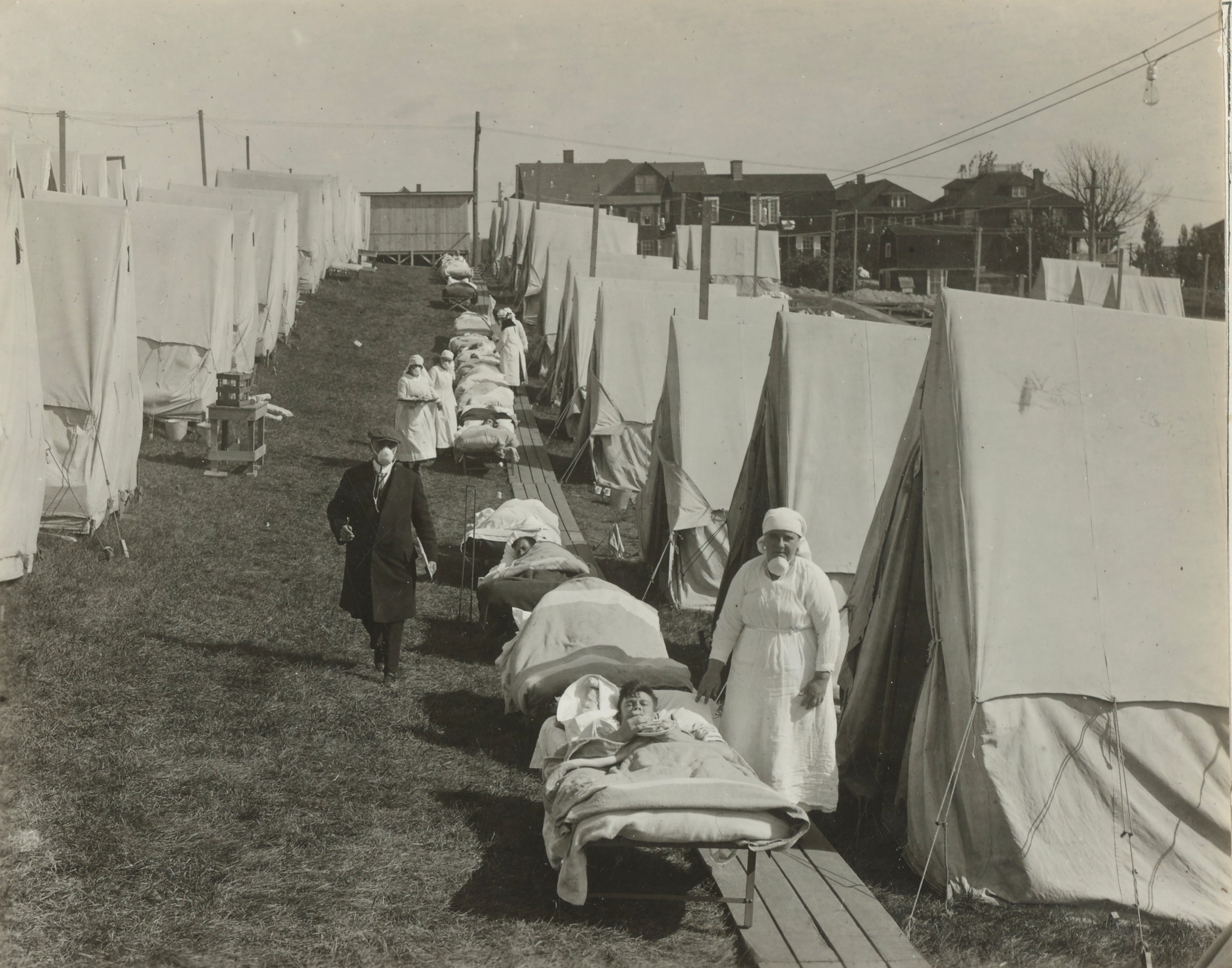 A special tent clinic during the 1918-19 Spanish flu pandemic, which killed 50 million people or more worldwide. Credit: National Archives