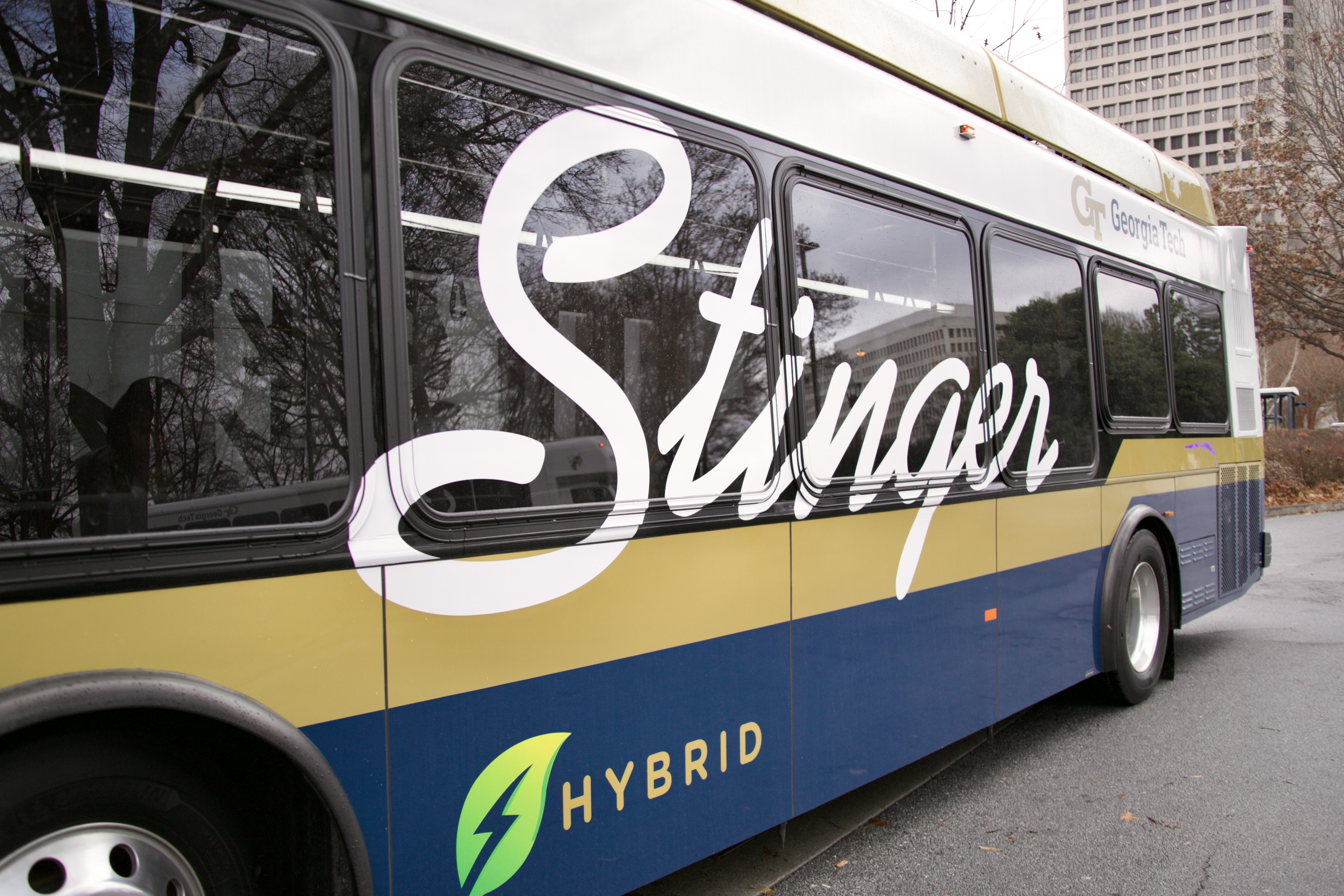 hybrid stinger bus