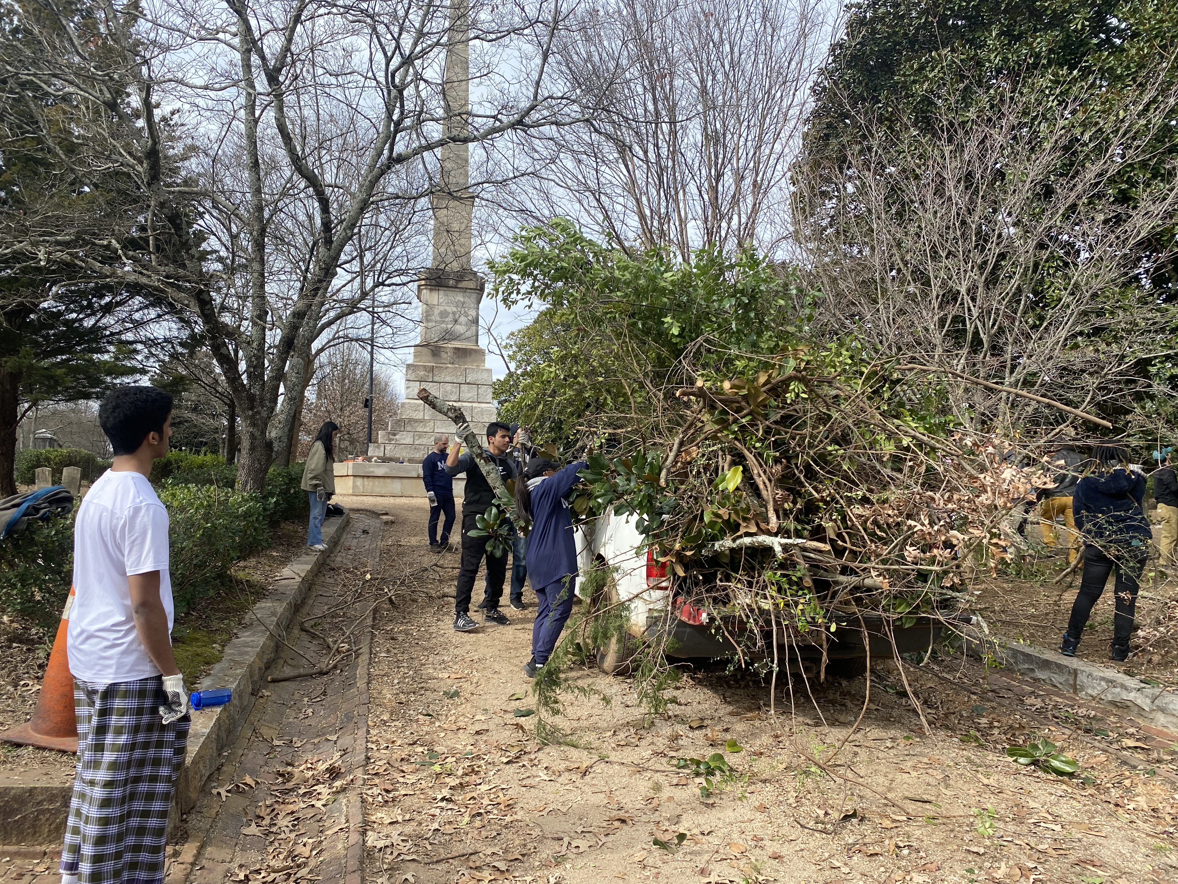 MLK Day of Service at Oakland Cemetery
