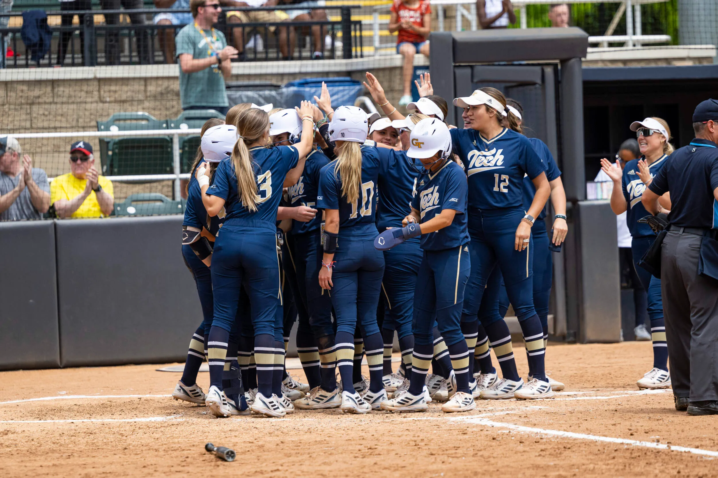 Softball team has 10 players on 2023 All-ACC Academic Team. 