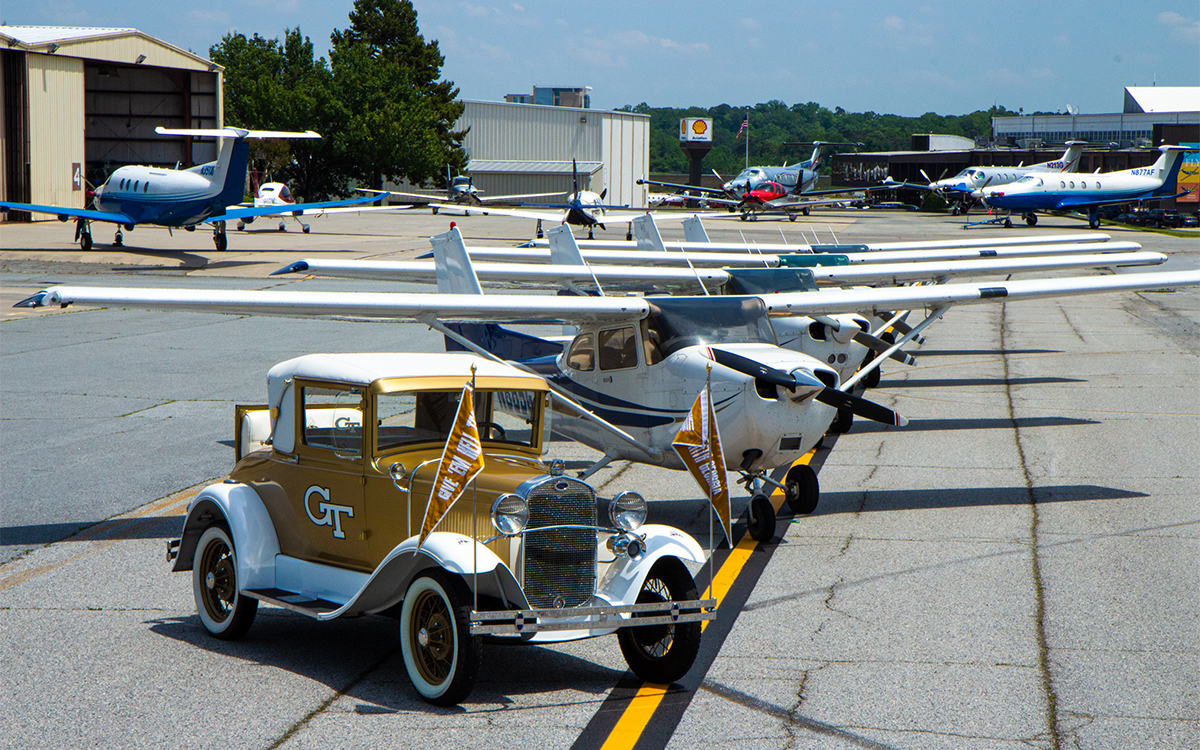 airplanes and ramblin wreck