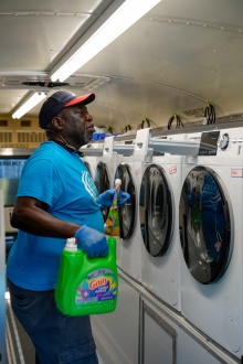 Nicky Crawford in Mobile Laundry Bus 2