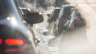 Car exhaust (Adobe: elcovalana)
