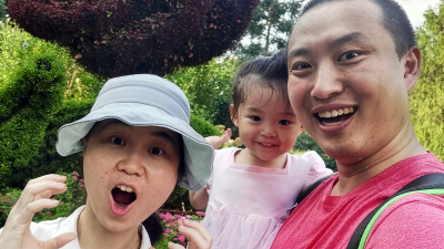yuchen-zhao-family.jpg