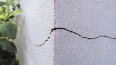 “Cracks are complex — they interact with the material, change shape, and respond dynamically," says Kolvin. "All of this affects the overall toughness, and that impacts safety.” (Adobe Stock)