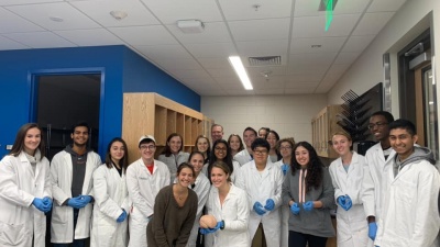 Georgia Tech's Neuroscience Club in Adam Decker's anatomy class. (photo taken pre-Covid)