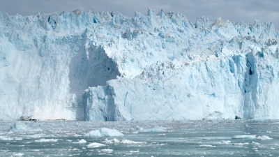 Eqip Sermia, like many coastal glaciers in Greenland, has retreated in the last two decades. New research from the University of Texas Institute for Geophysics and Georgia Tech provides a way to determine how much climate change is influencing large-scale glacial melting. Credit: John Erich Christian/University of Texas Institute for Geophysics/Georgia Tech