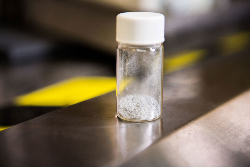 aluminum powder.jpg
