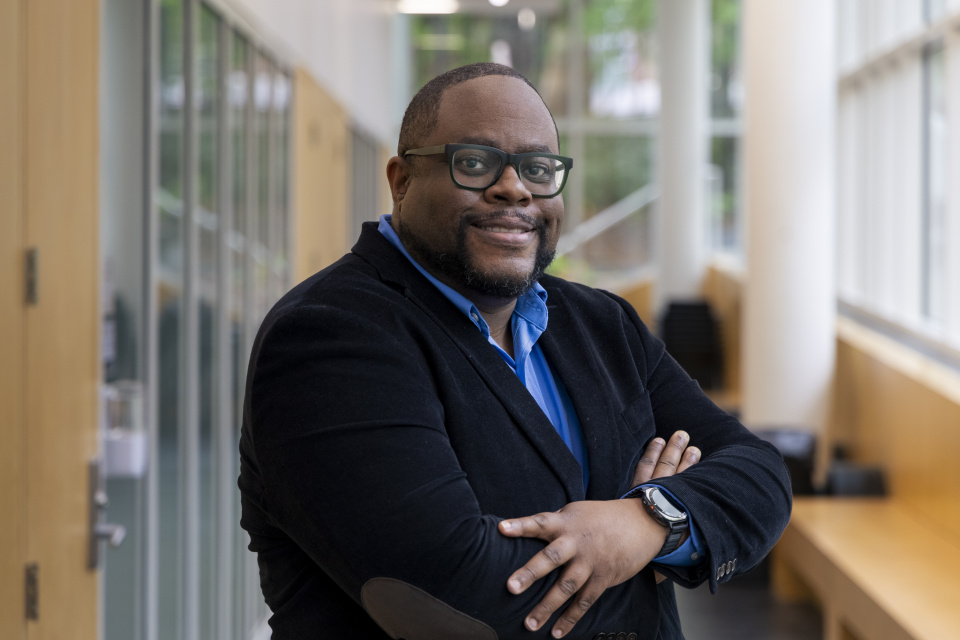 Mikkel Thomas portrait in the Marcus Nanotechnology Building