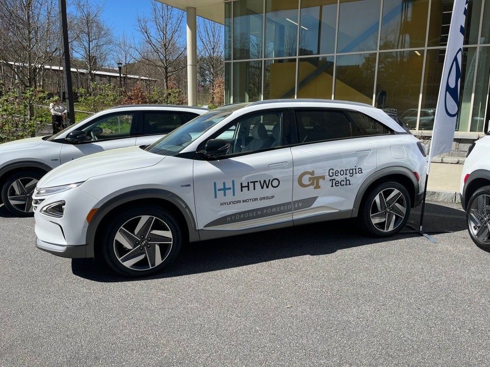 Image of Hyundai solar vehicles